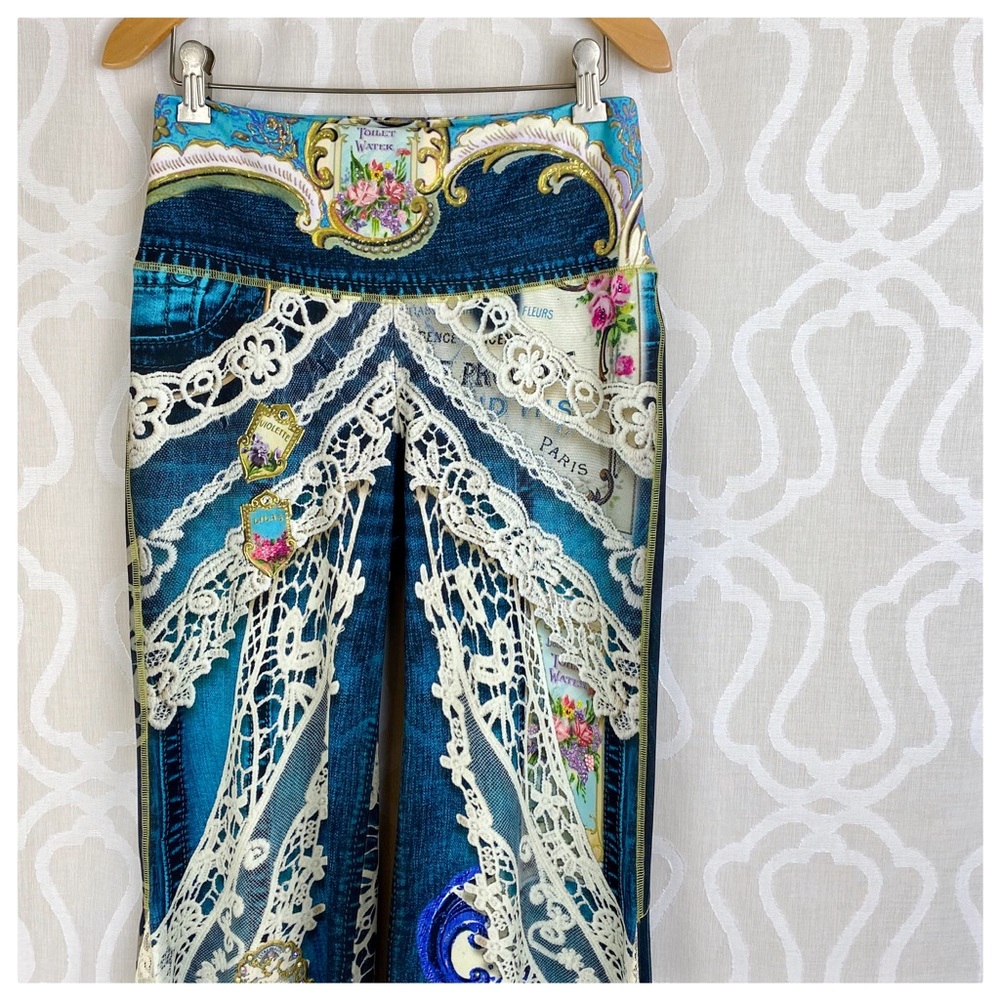 Antique Therapy Floats on Flares Comfort Pants - Picture 12 of 16